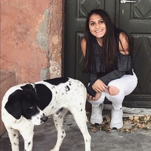 Meet your Posher, Pari